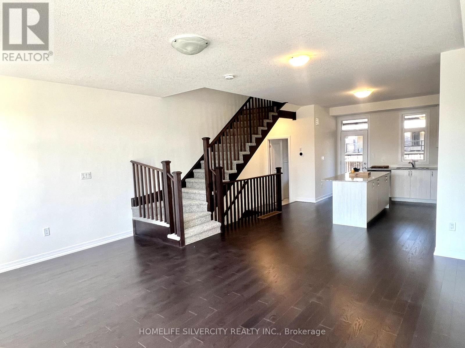 49 - 400 NEWMAN DRIVE Image 5