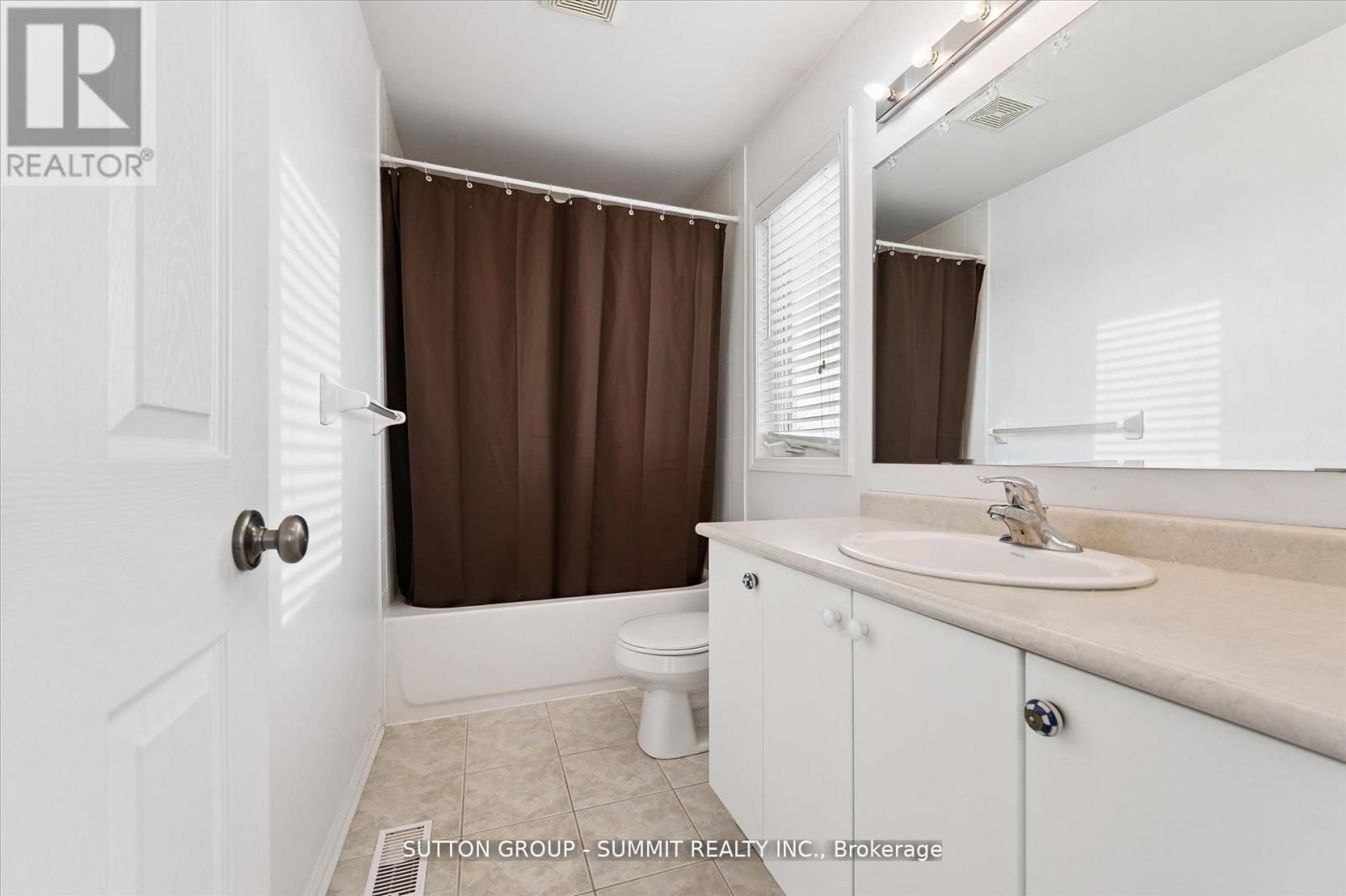 4 - 71 GARTH MASSEY DRIVE Image 16