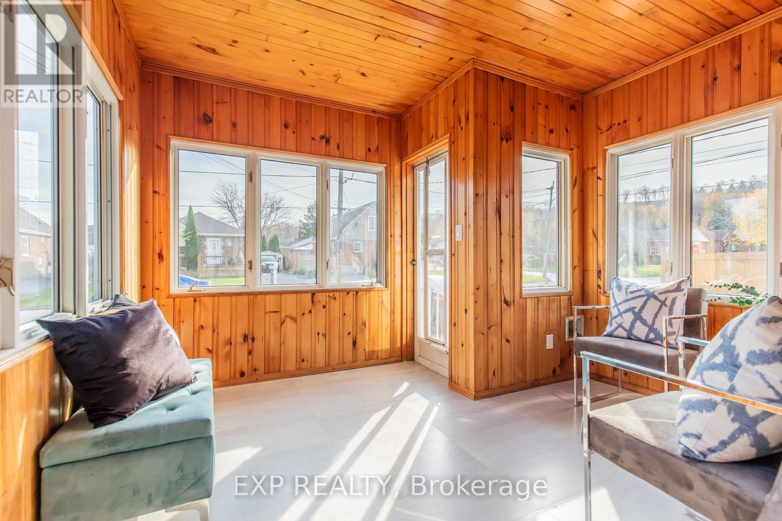 Main - 46 UPPER WALKER AVENUE Image 3