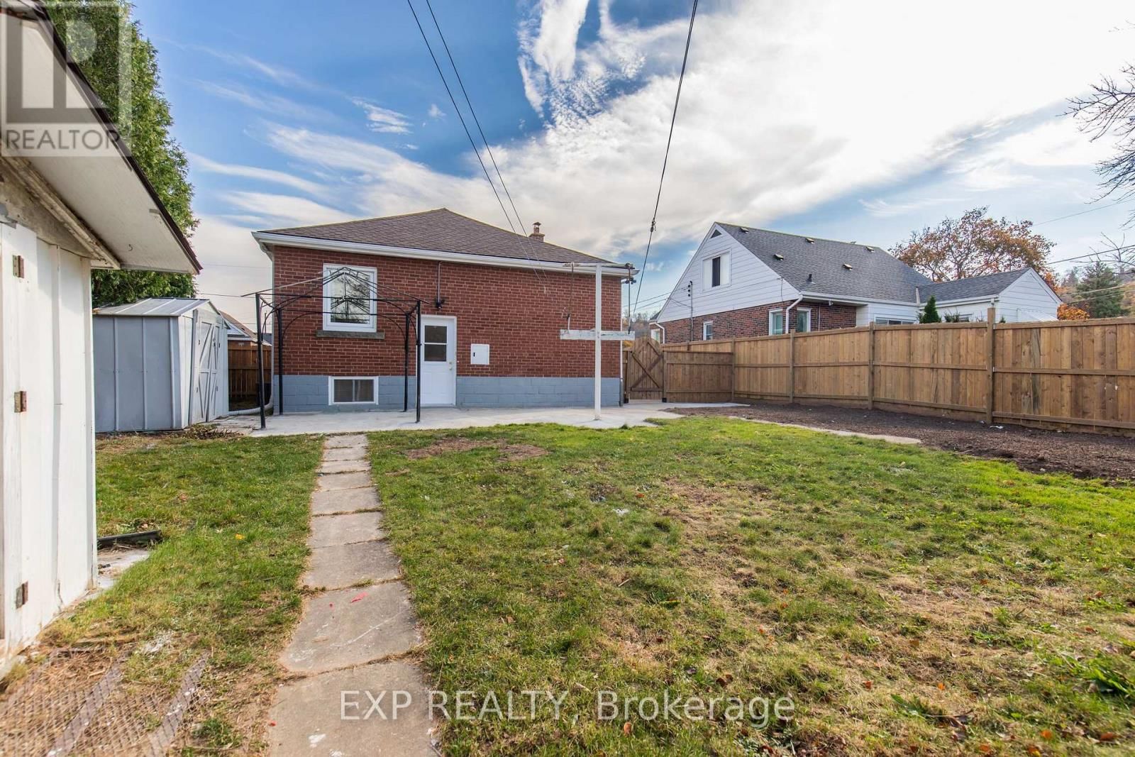 Main - 46 UPPER WALKER AVENUE Image 38