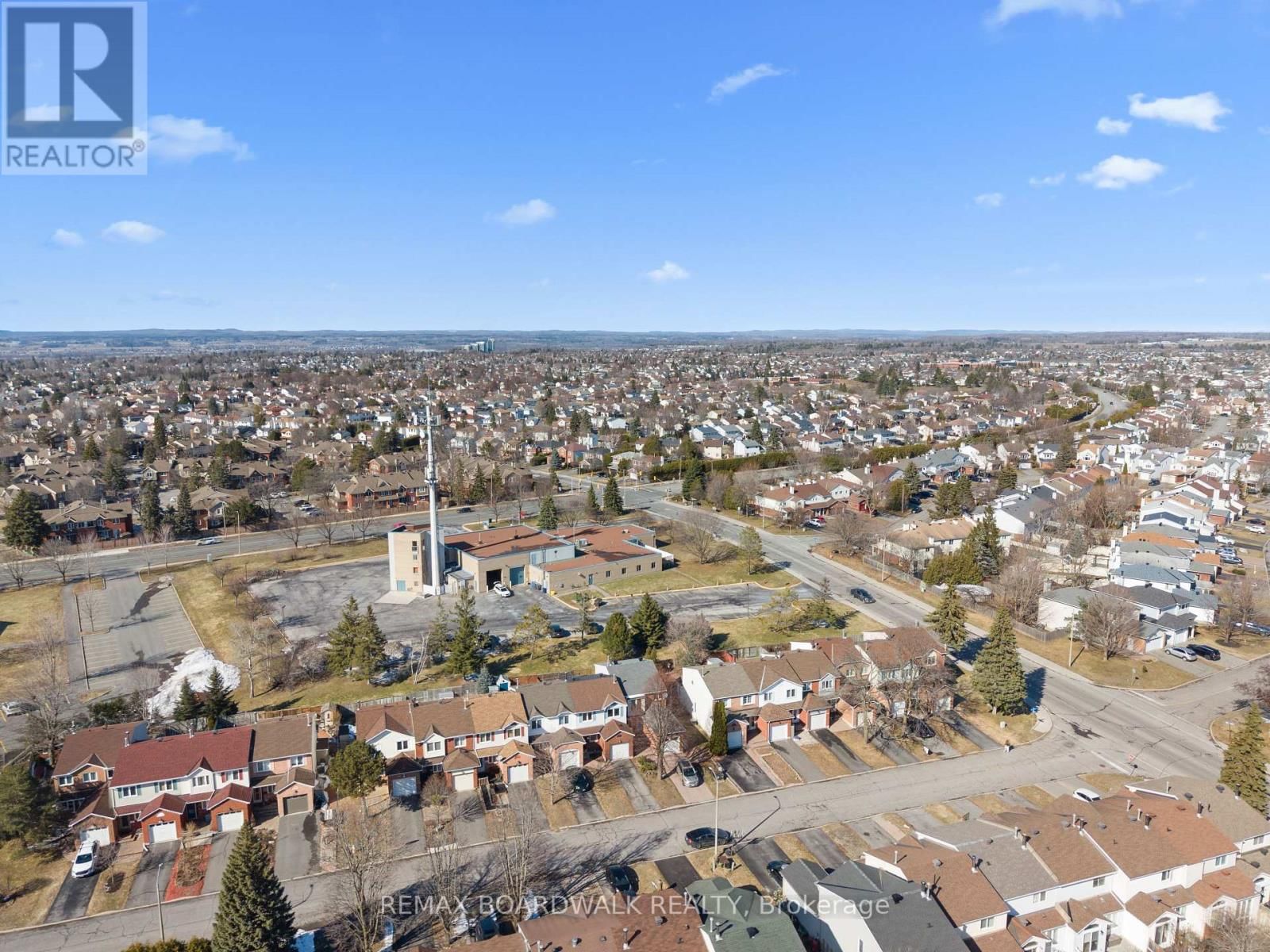 567 LATOUR CRESCENT Image 46