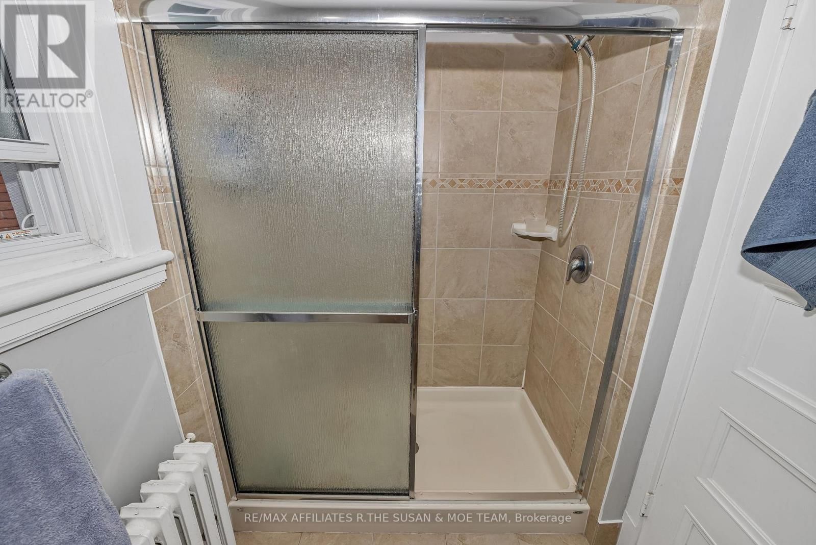 194 AUGUSTA STREET Image 24