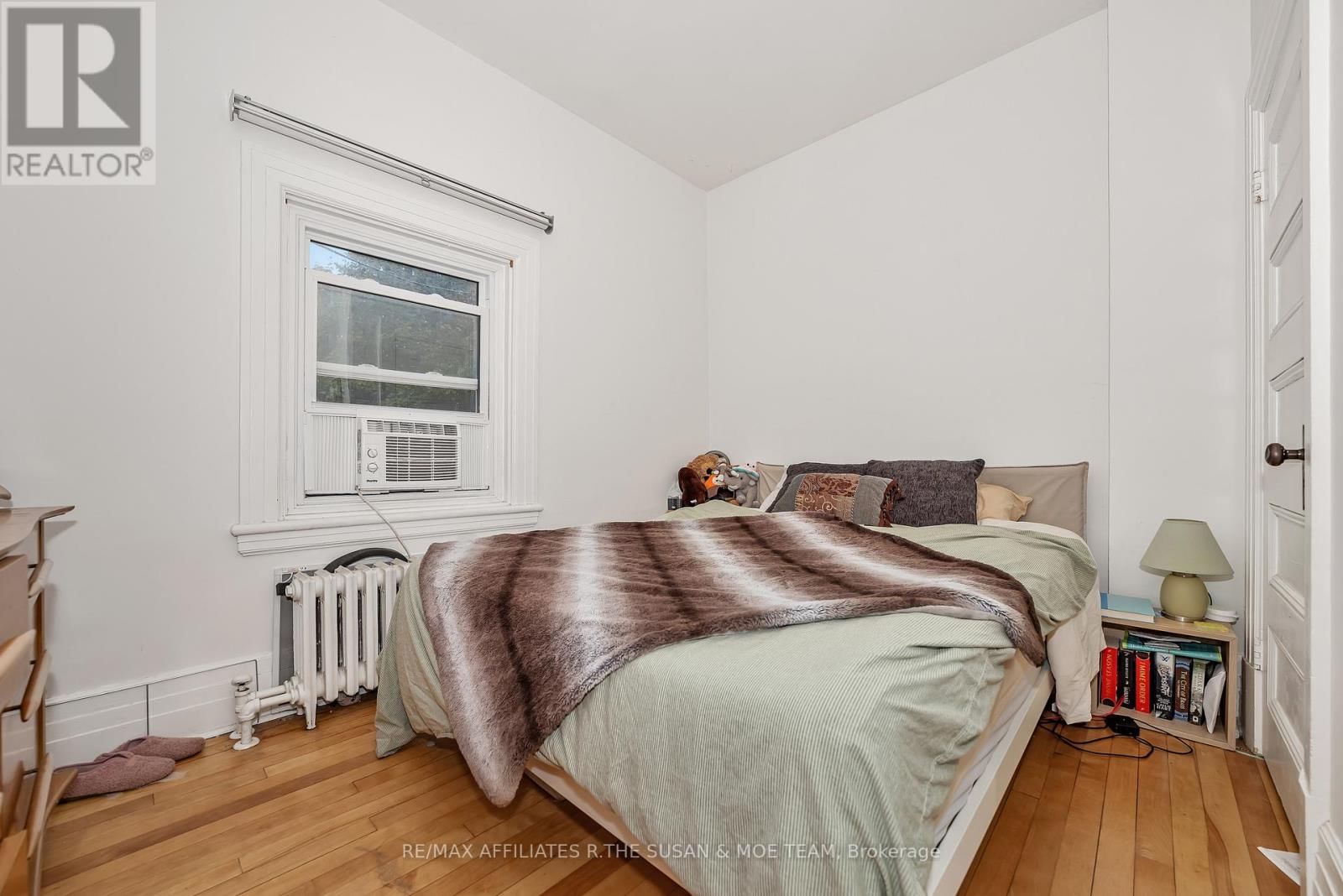 194 AUGUSTA STREET Image 34