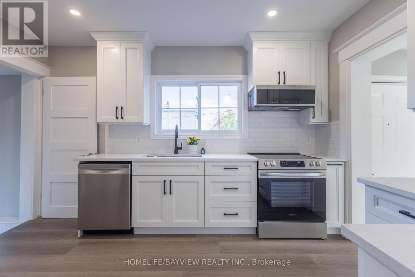 19 MAIN STREET Image 12