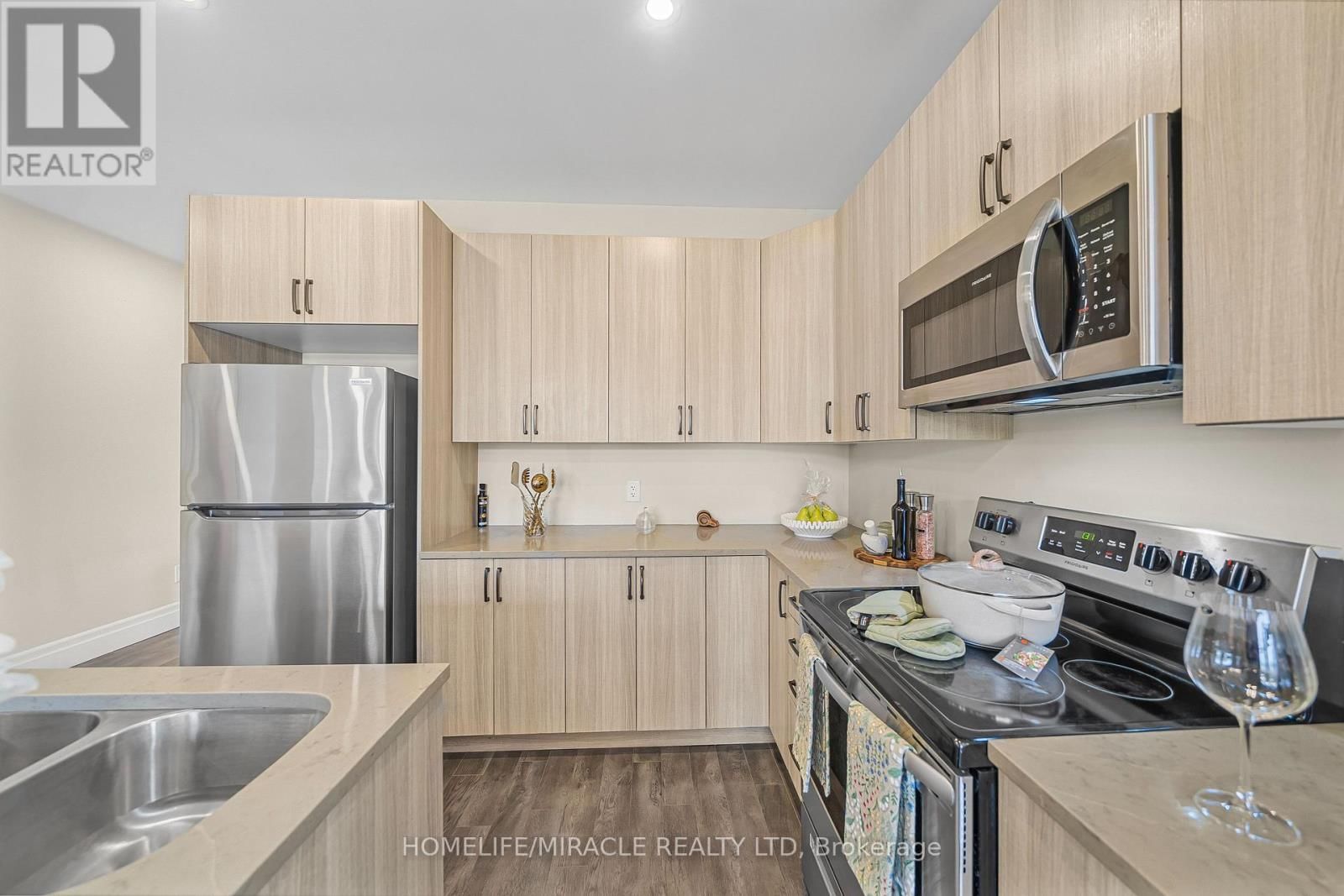 35 ALLEN STREET Image 11