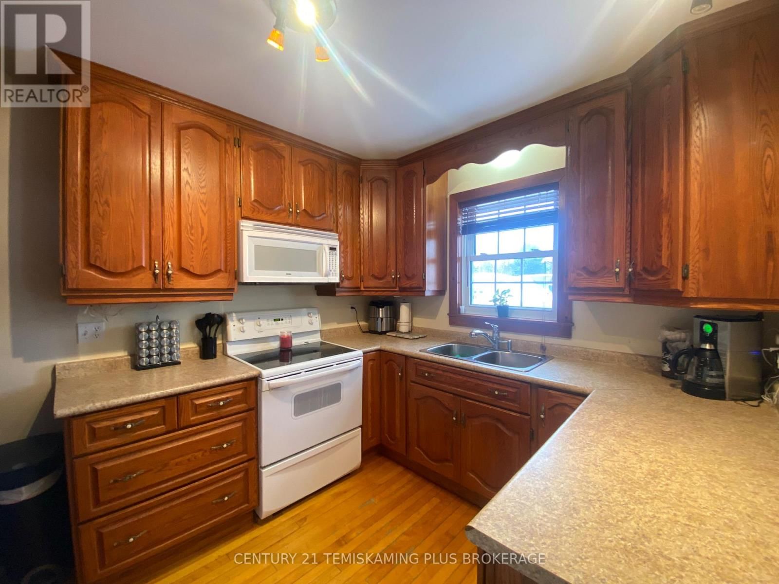 6739 HWY 11 N HIGHWAY Image 10