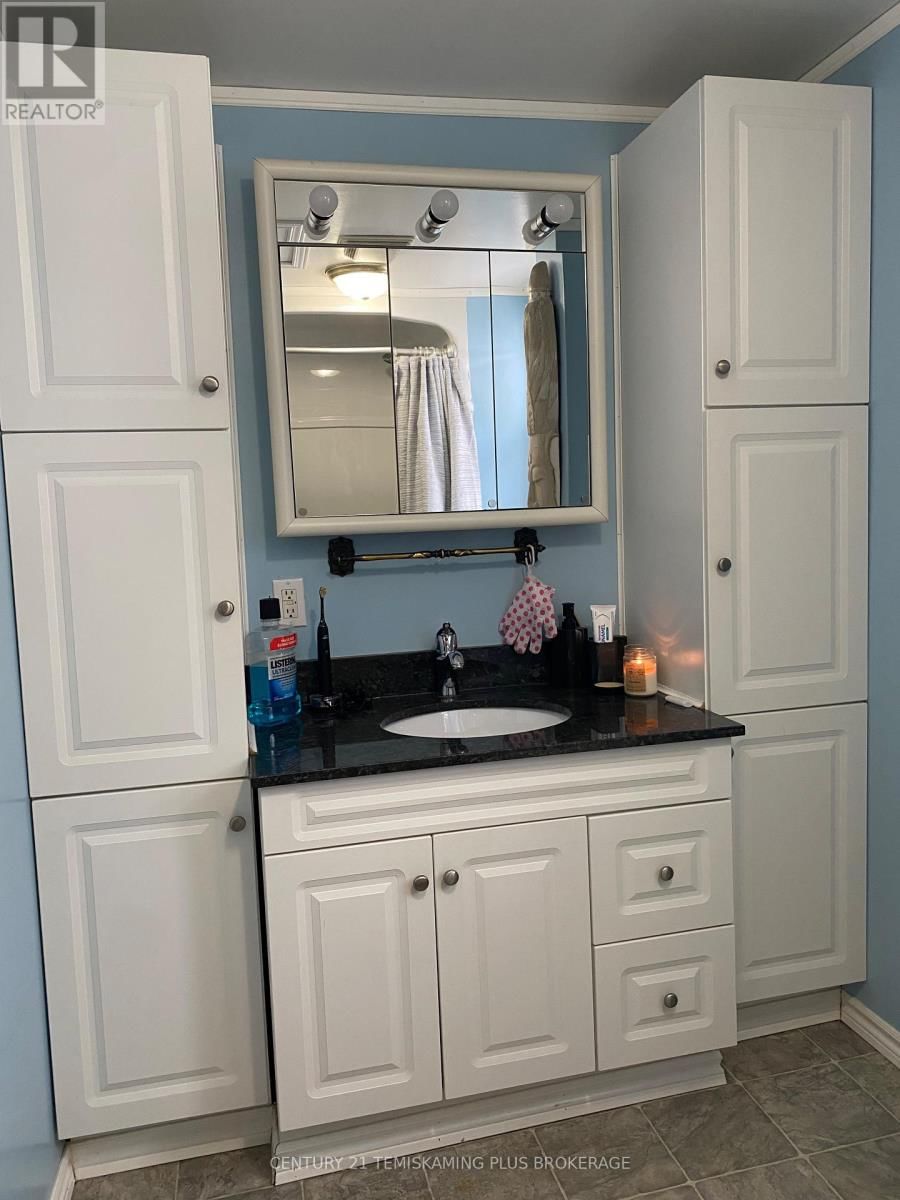 6739 HWY 11 N HIGHWAY Image 18