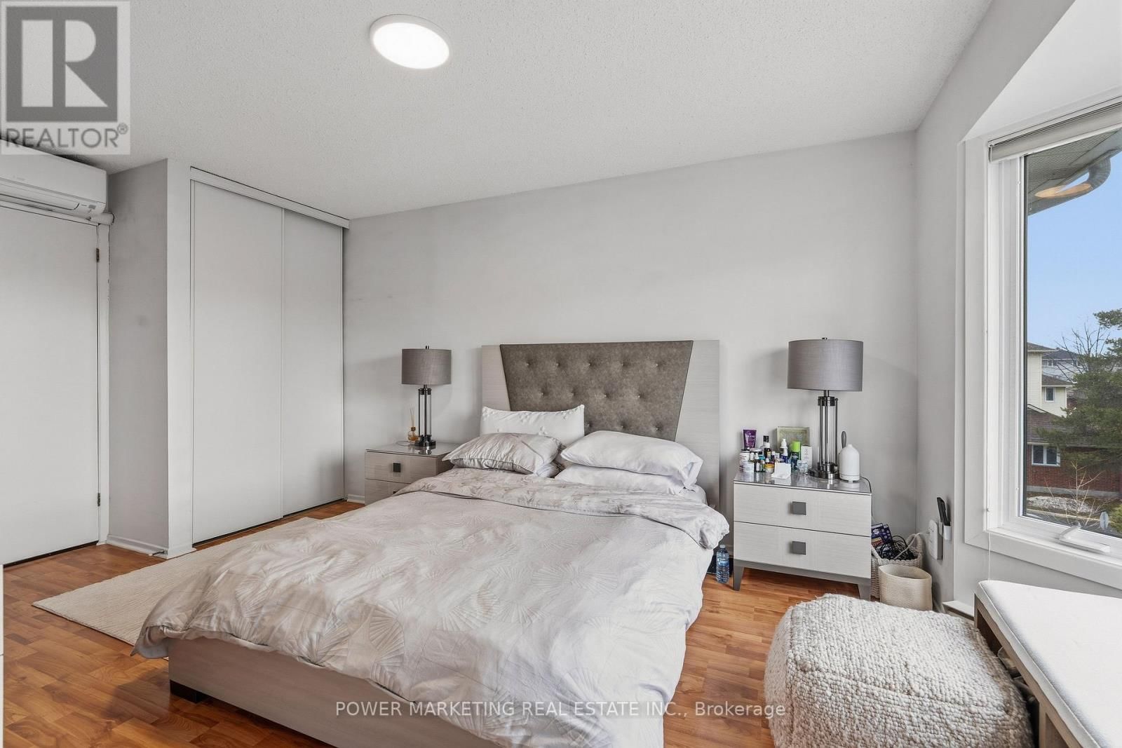 160 RUSHFORD PRIVATE Image 12