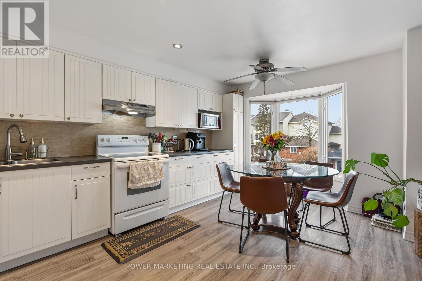 160 RUSHFORD PRIVATE Image 6