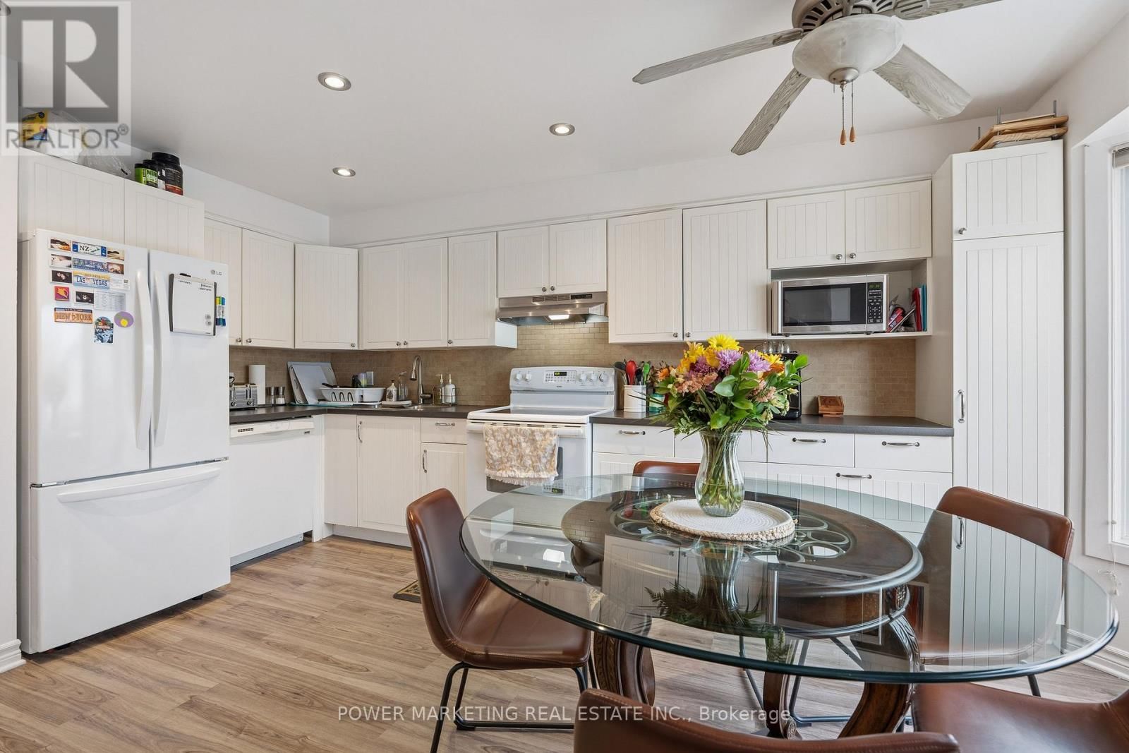 160 RUSHFORD PRIVATE Image 7