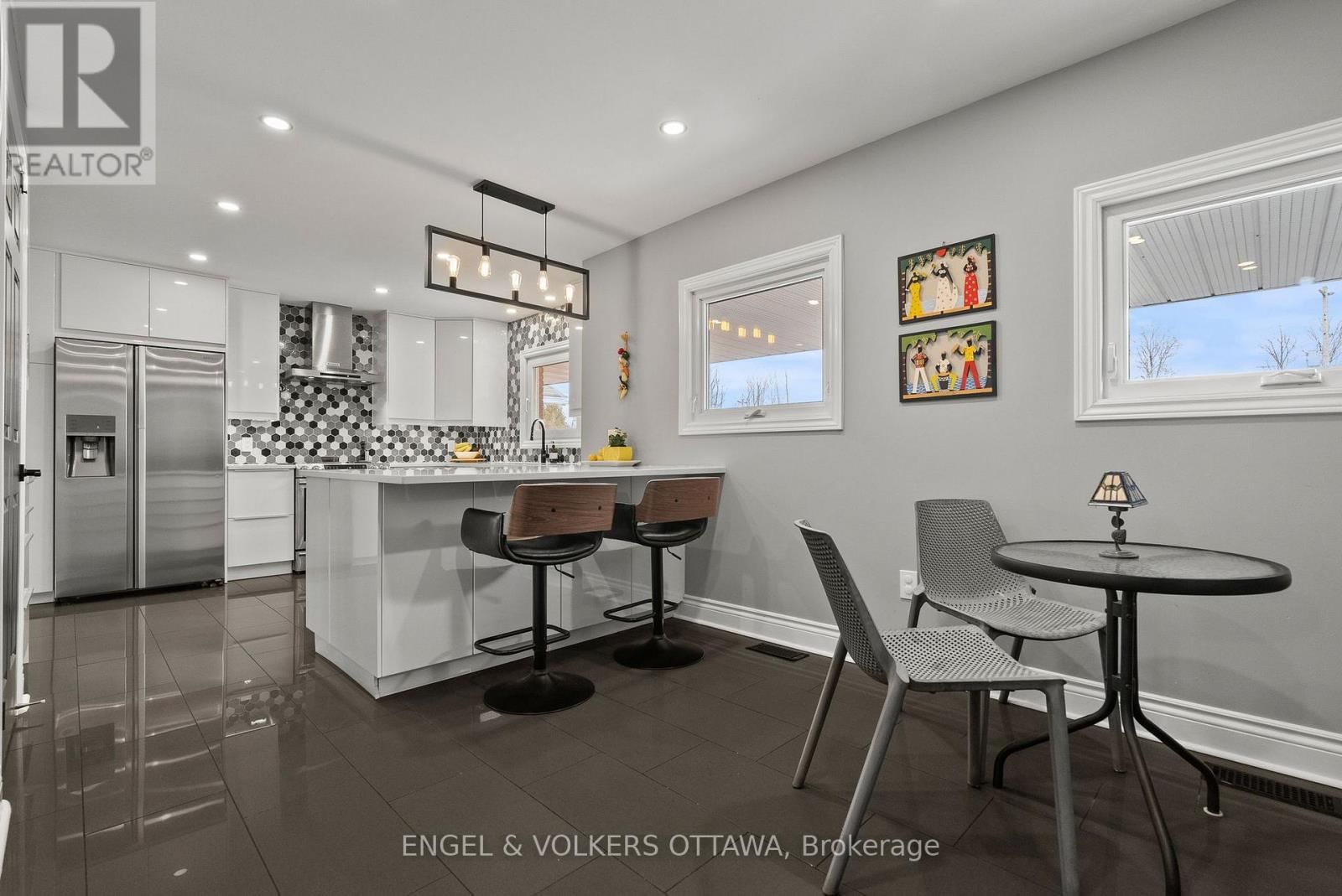 4624 ALBION ROAD Image 20