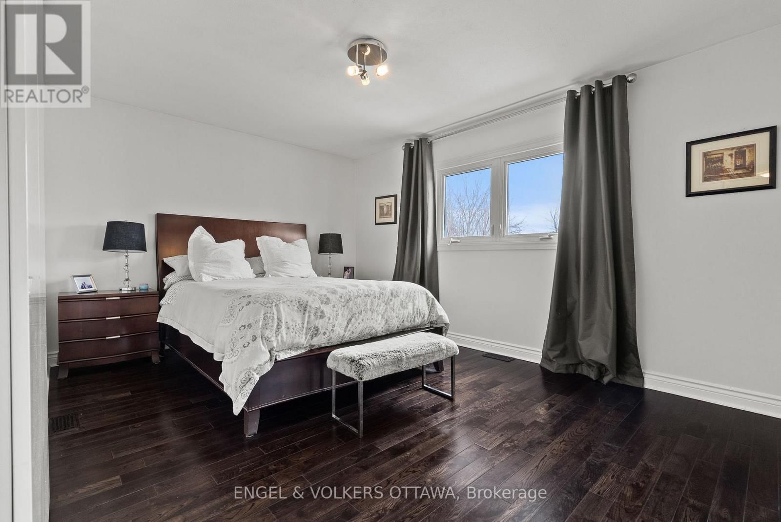 4624 ALBION ROAD Image 27