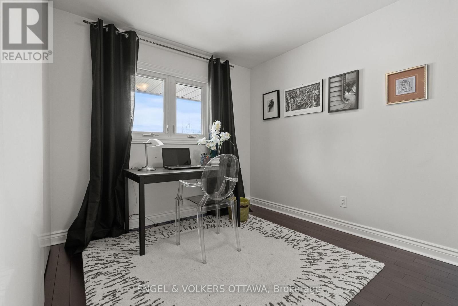 4624 ALBION ROAD Image 32