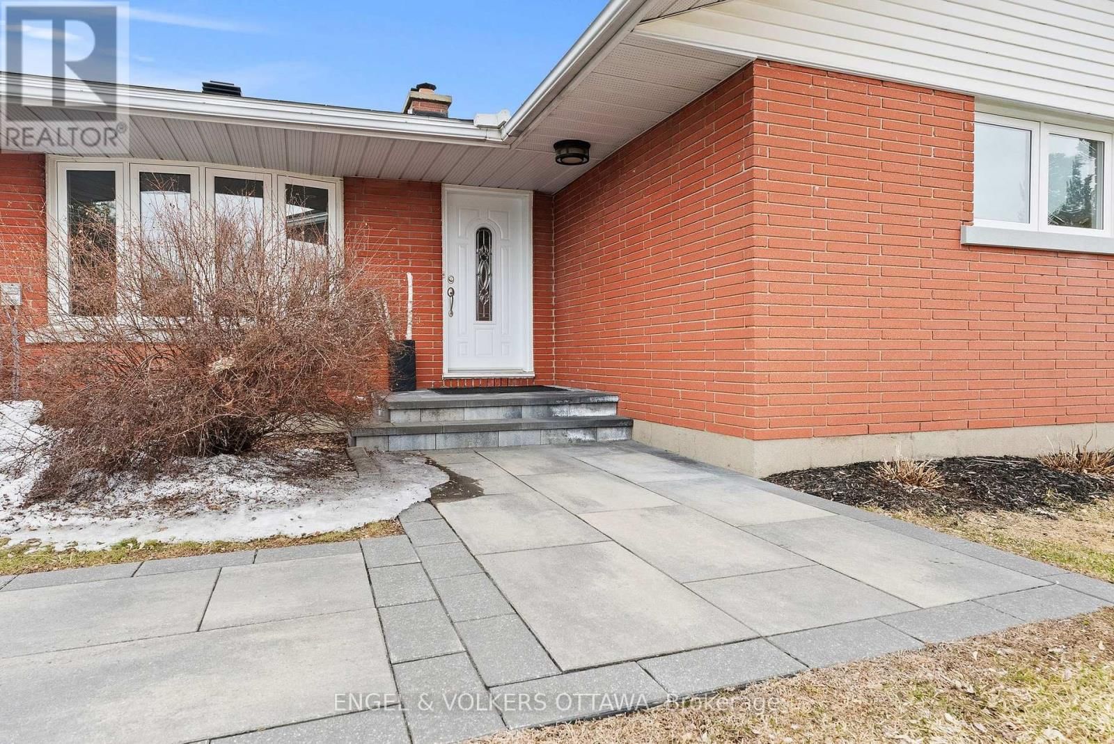 4624 ALBION ROAD Image 5