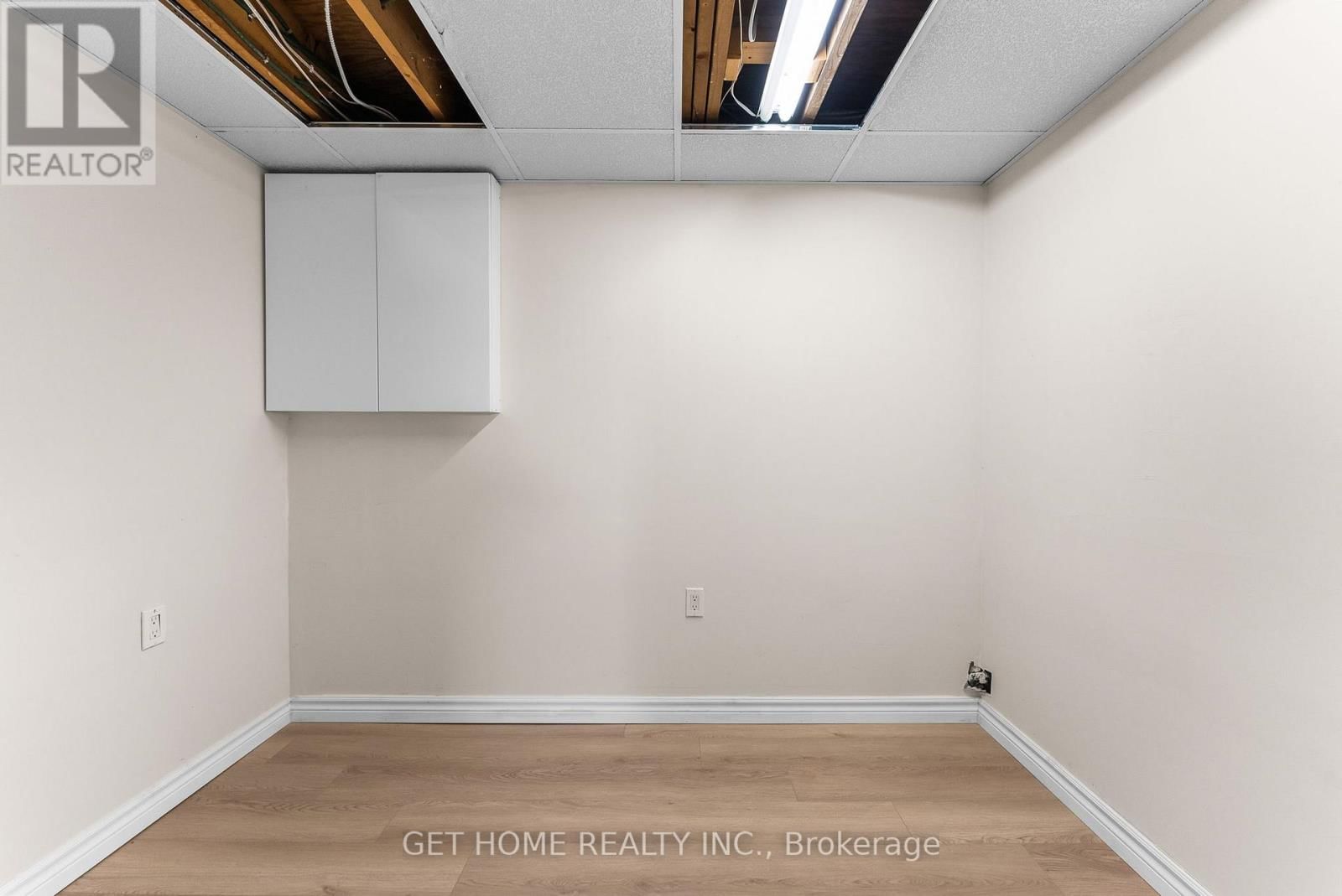 52 PATS LANE Image 31