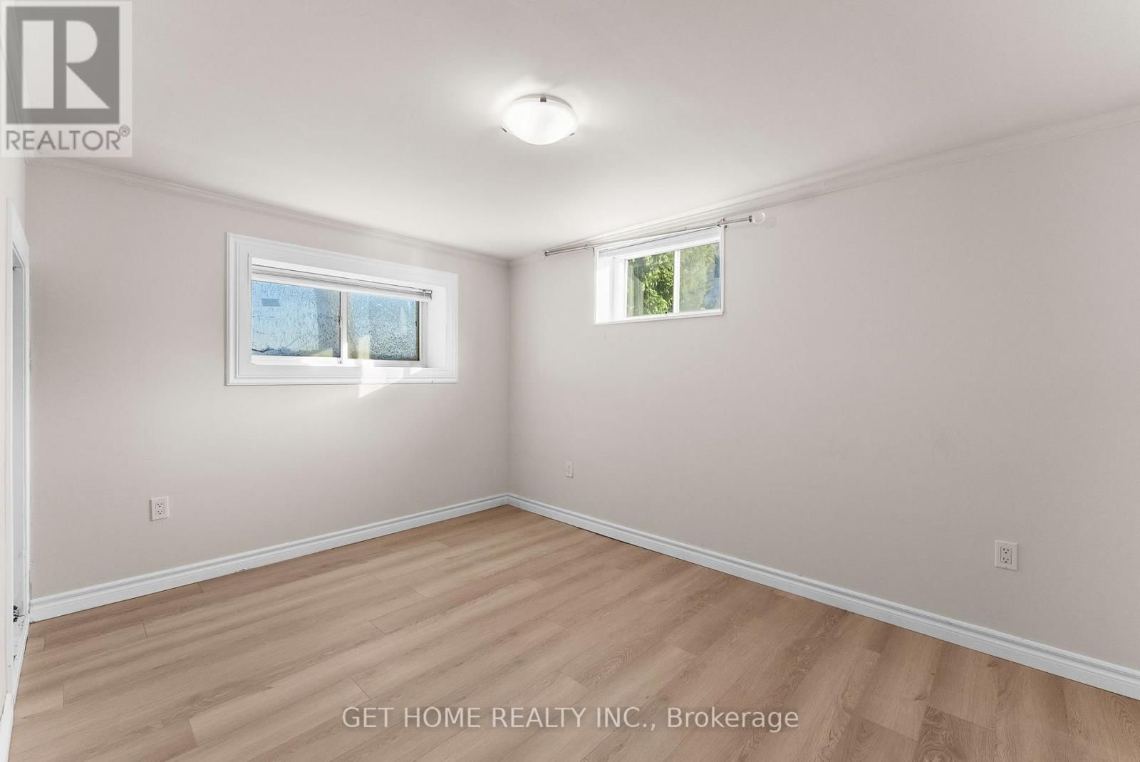 52 PATS LANE Image 35