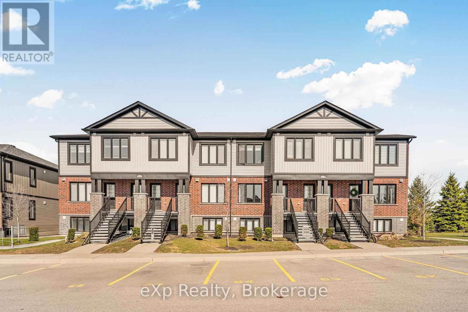 D8 - 160 ROCHEFORT STREET Image 29