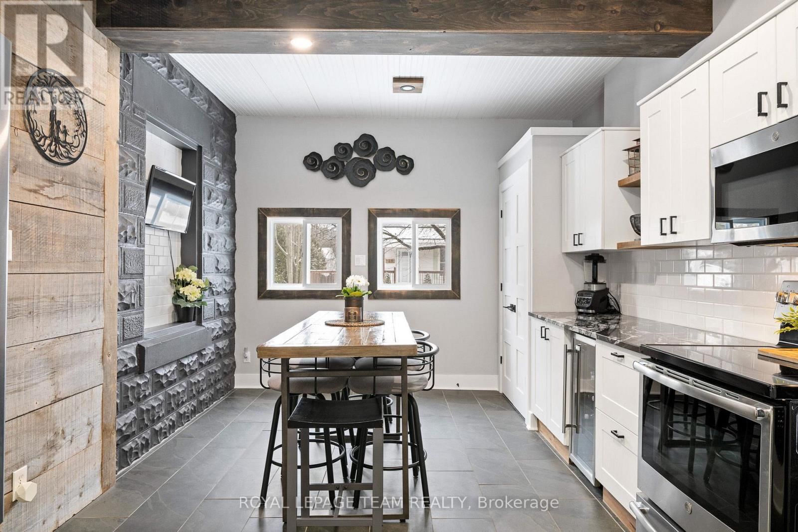 5529 LION STREET Image 18