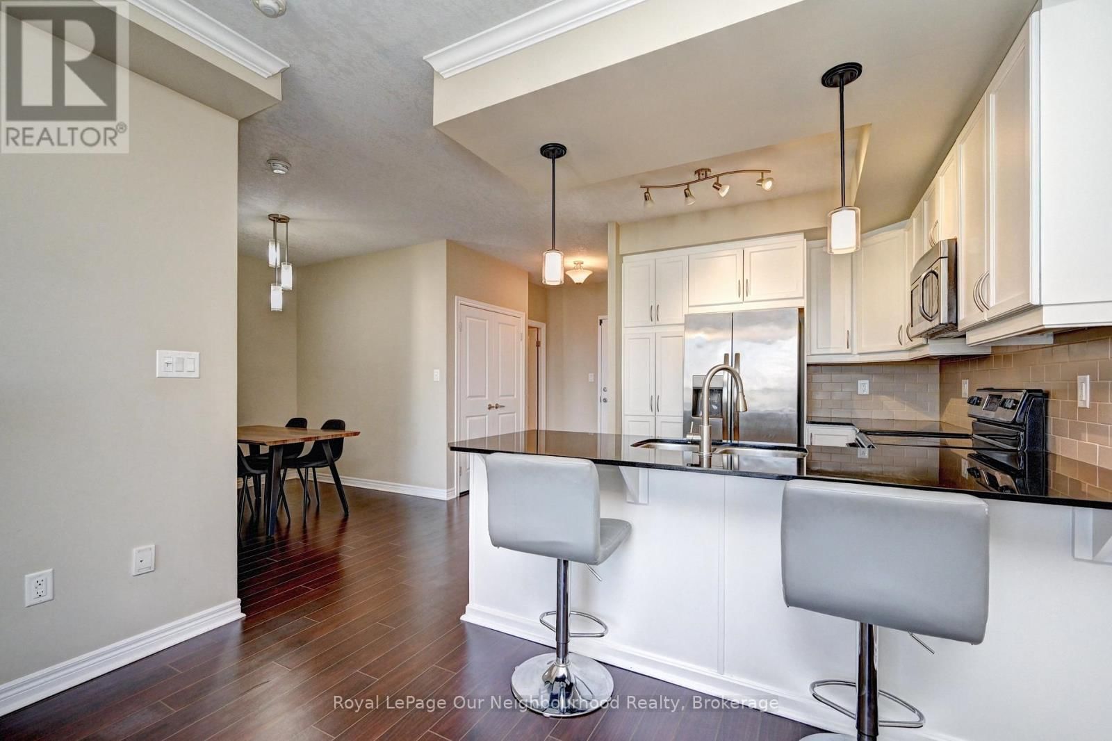 1104 - 539 BELMONT AVENUE WEST Image 14