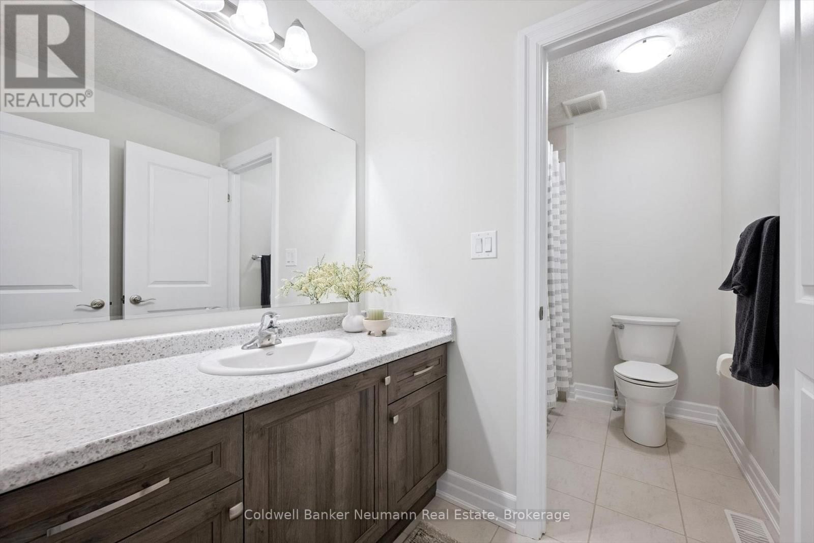 133 FOAMFLOWER PLACE Image 26