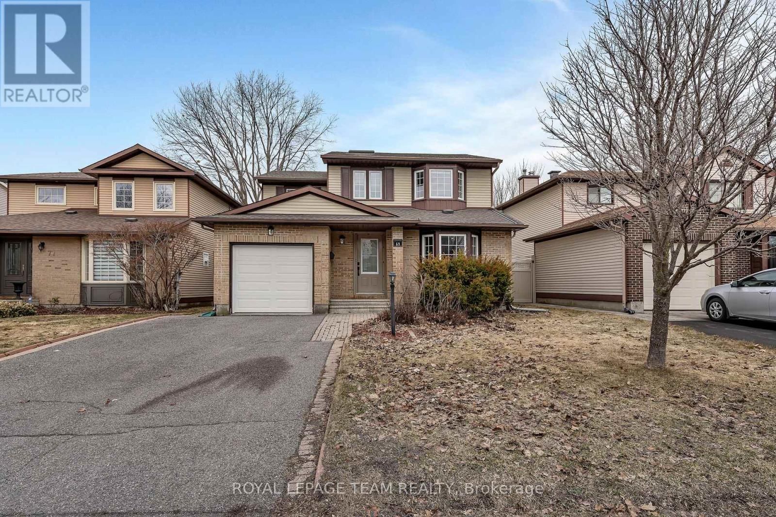 69 PINETRAIL CRESCENT Image 1