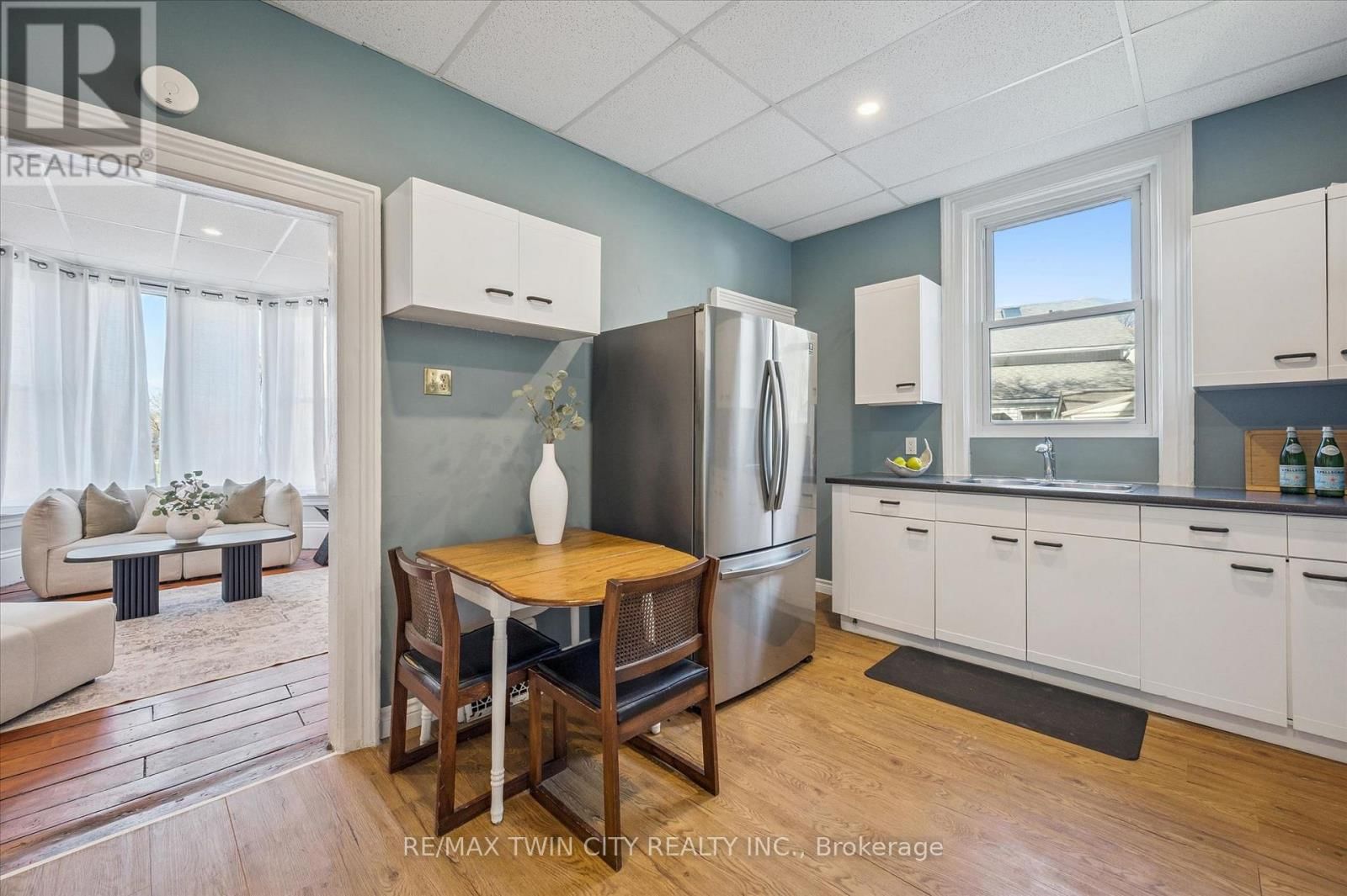 101 WELLINGTON SOUTH Image 11