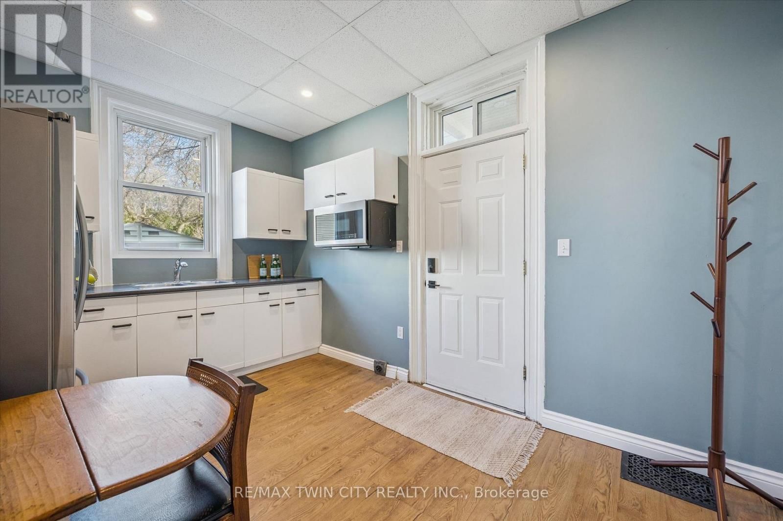 101 WELLINGTON SOUTH Image 12