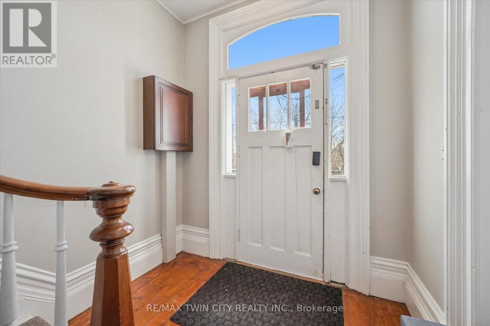 101 WELLINGTON SOUTH Image 13