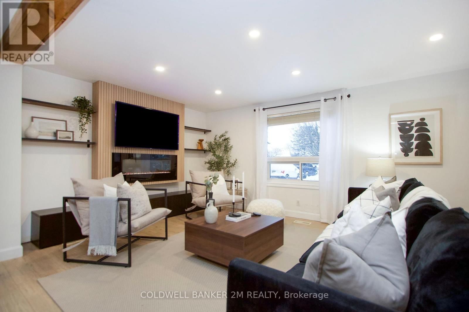 812 BURNHAM STREET Image 4