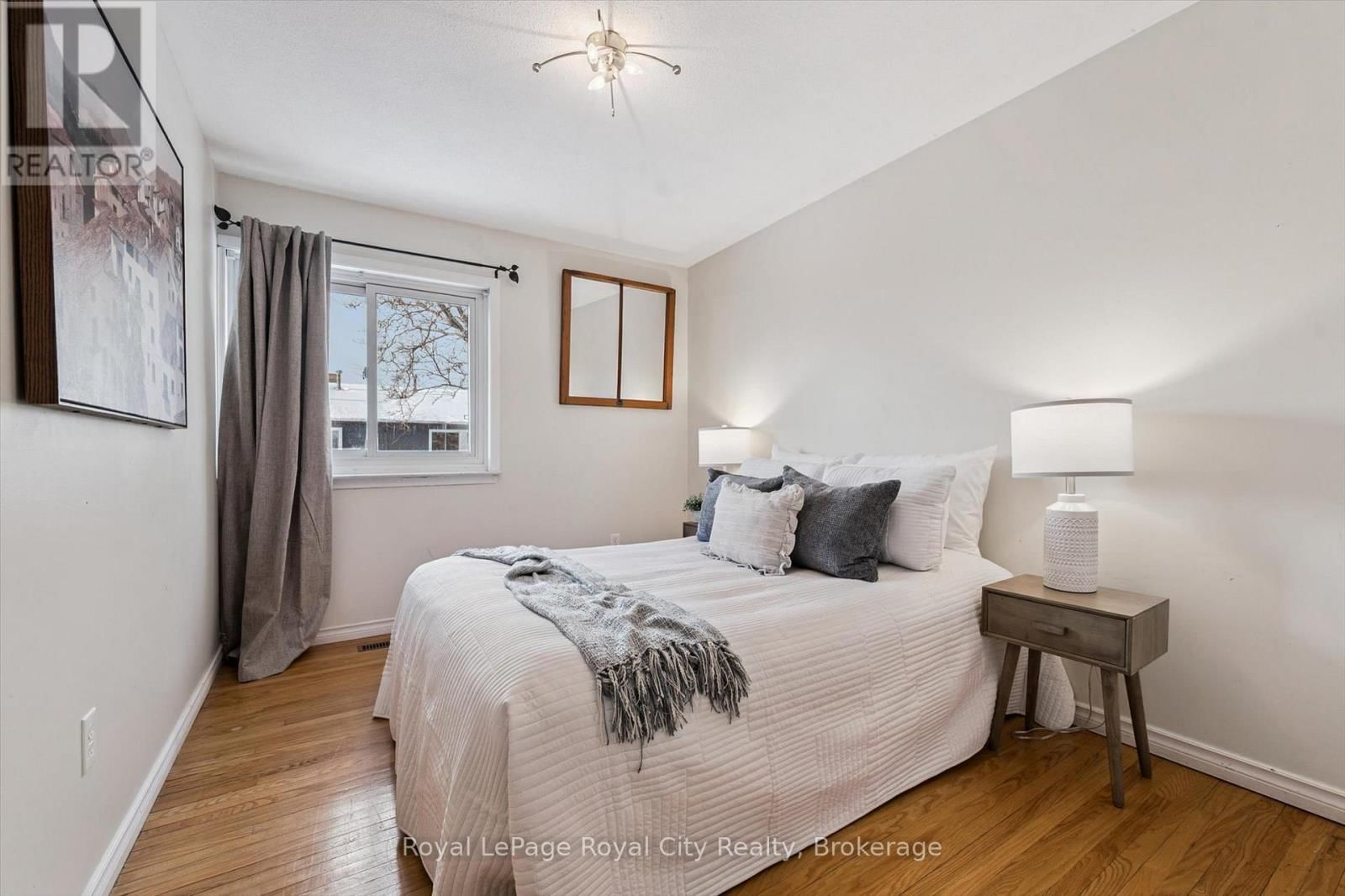 30 - 121 BAGOT STREET Image 23