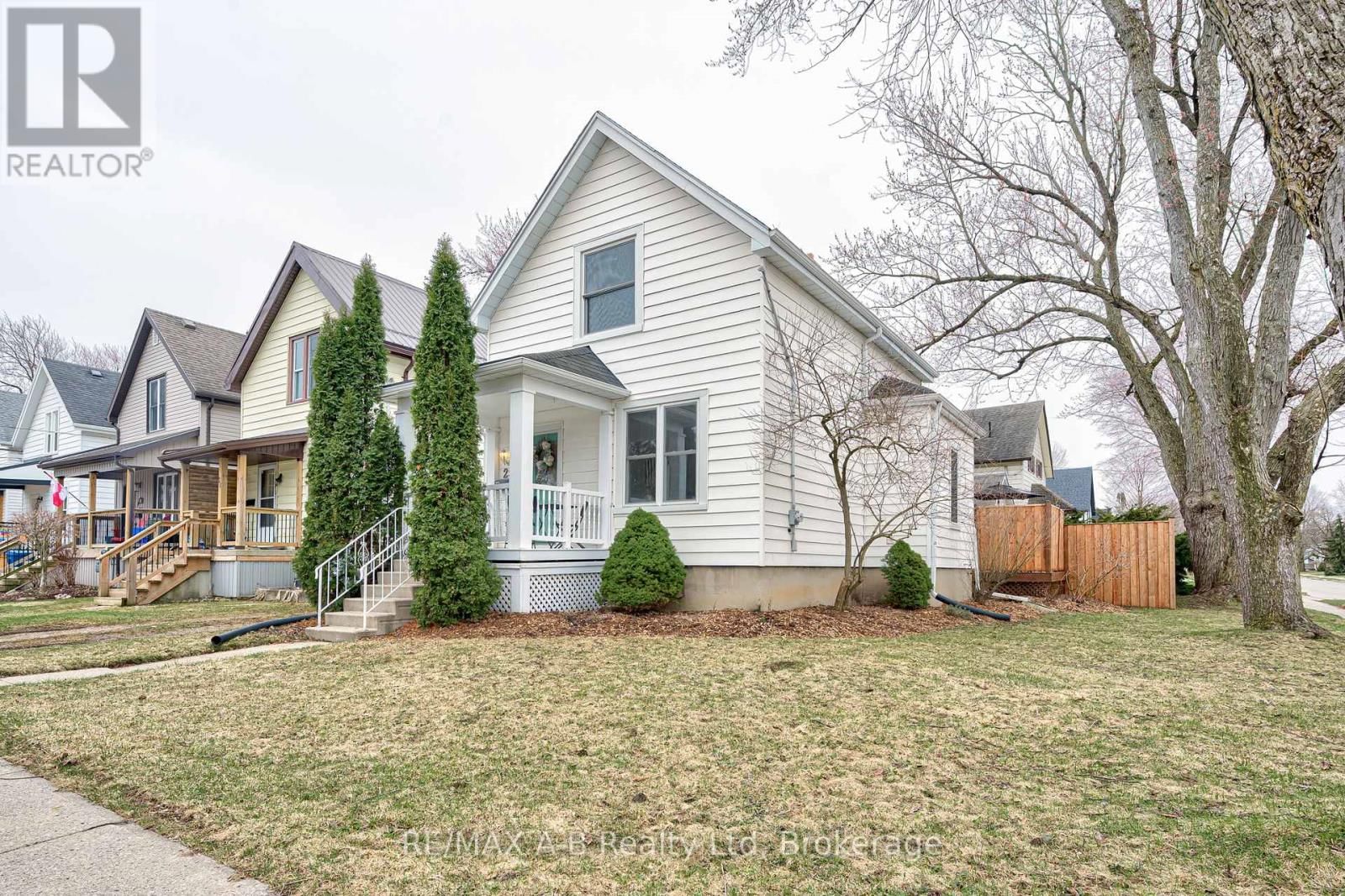 25 ASH STREET Image 2