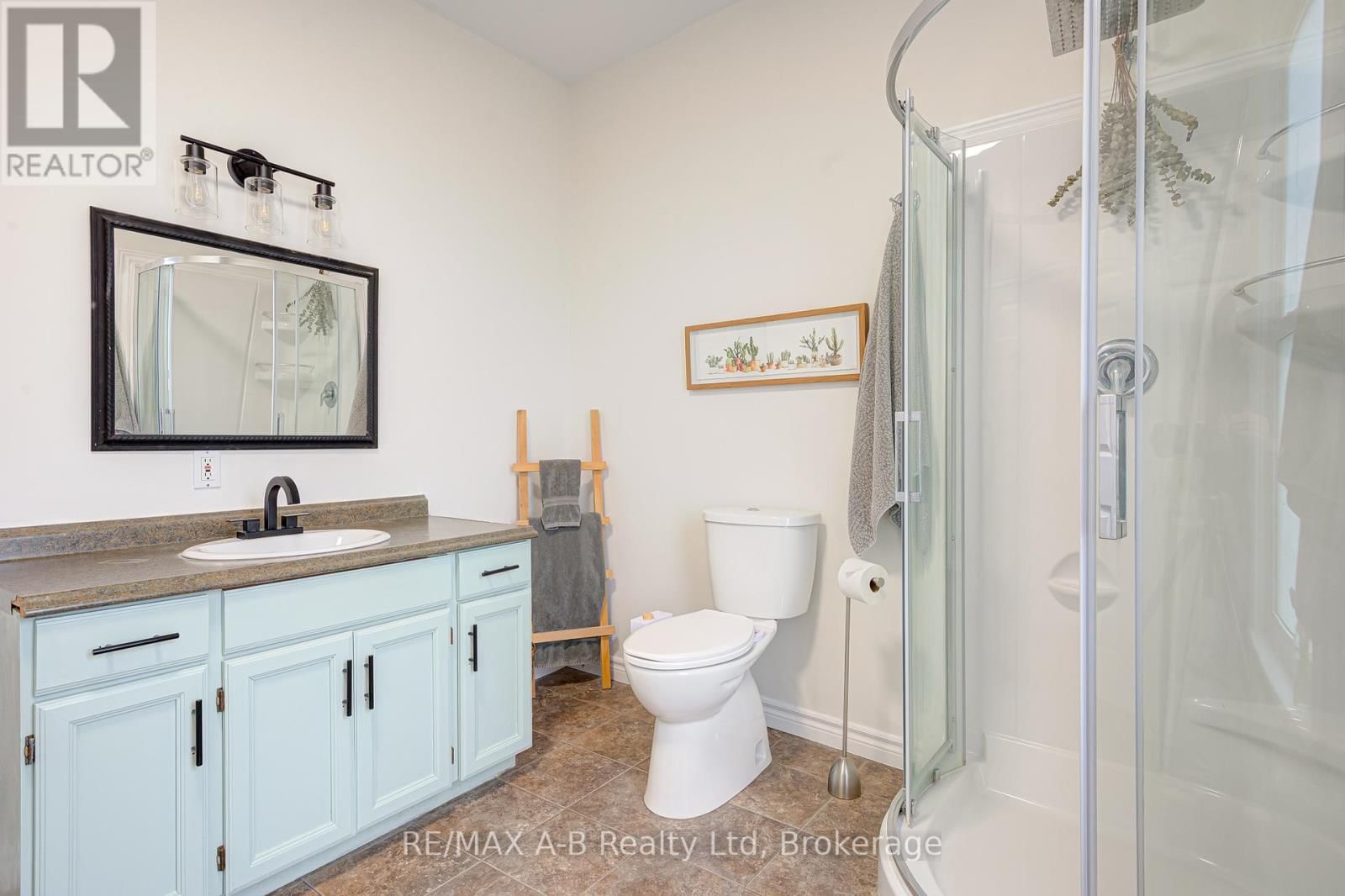 25 ASH STREET Image 22