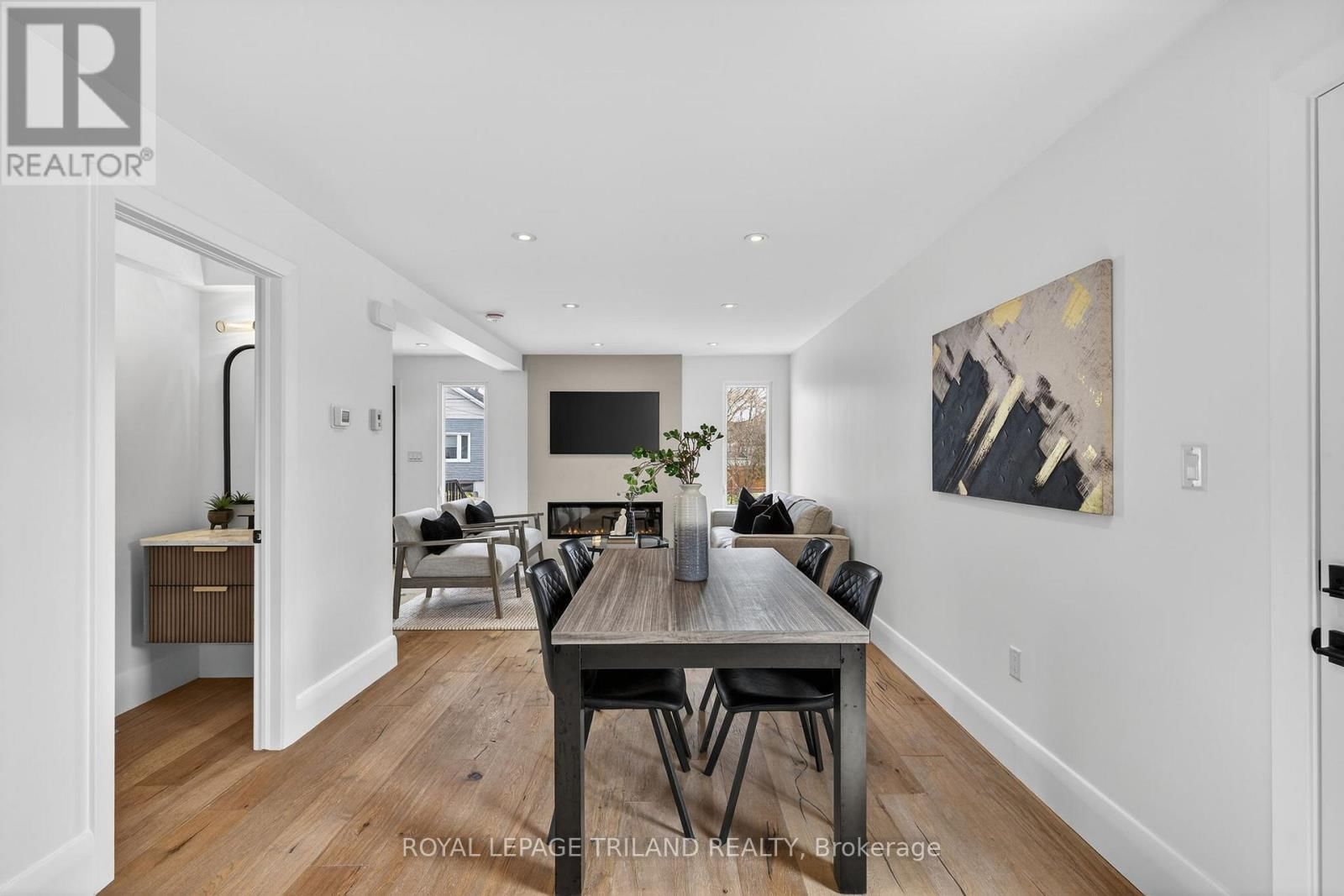 14 LUNDY LANE Image 10