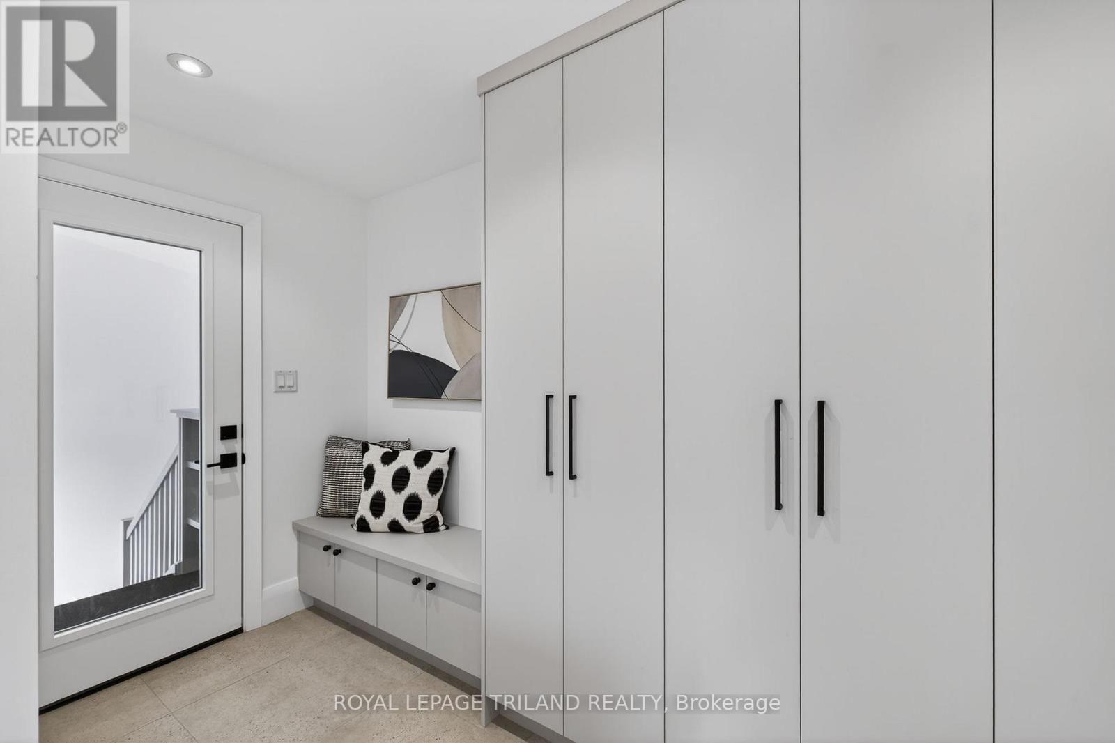 14 LUNDY LANE Image 16