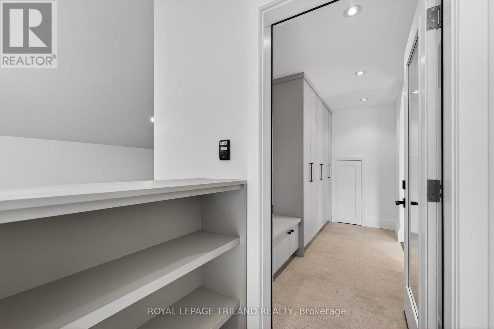 14 LUNDY LANE Image 18