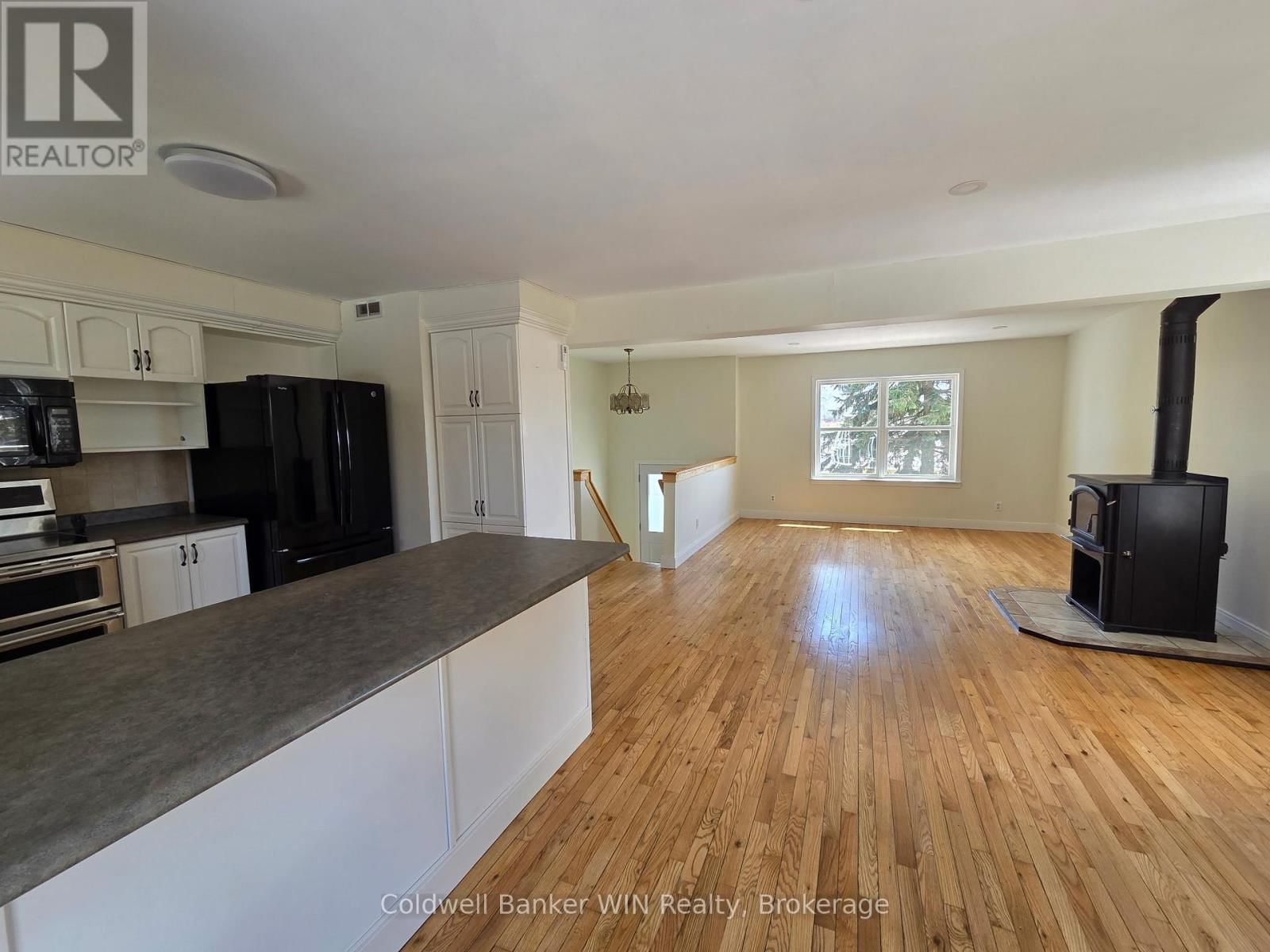 7324 5 SIDEROAD EAST Image 7