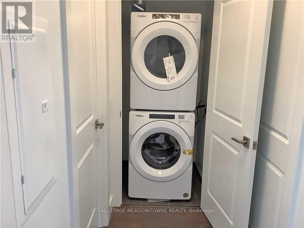 1304 - 15 GLEBE STREET EAST Image 13