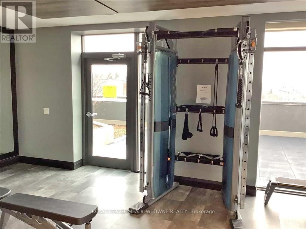 1304 - 15 GLEBE STREET EAST Image 16