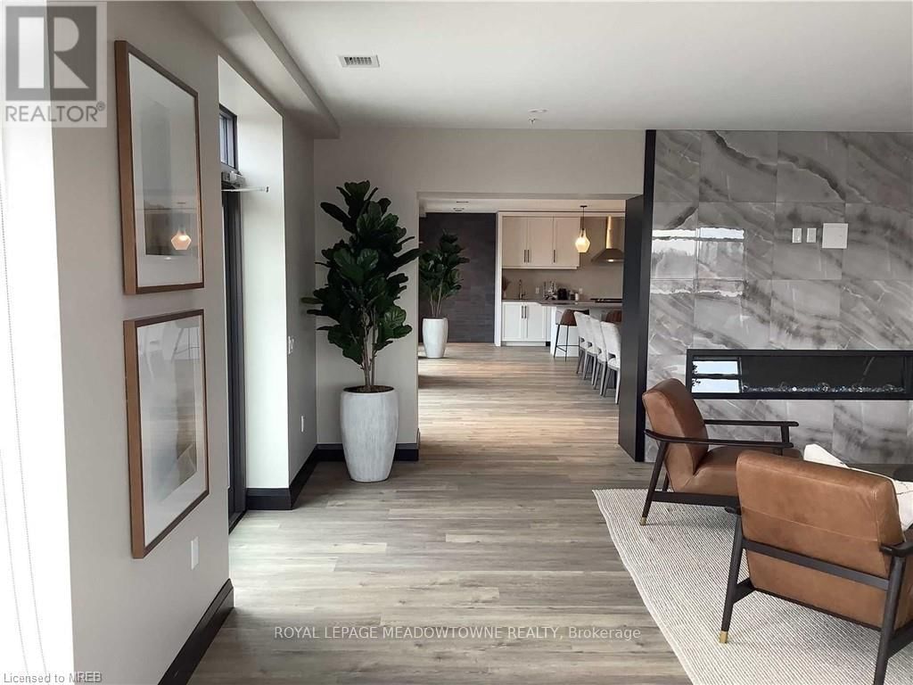 1304 - 15 GLEBE STREET EAST Image 19