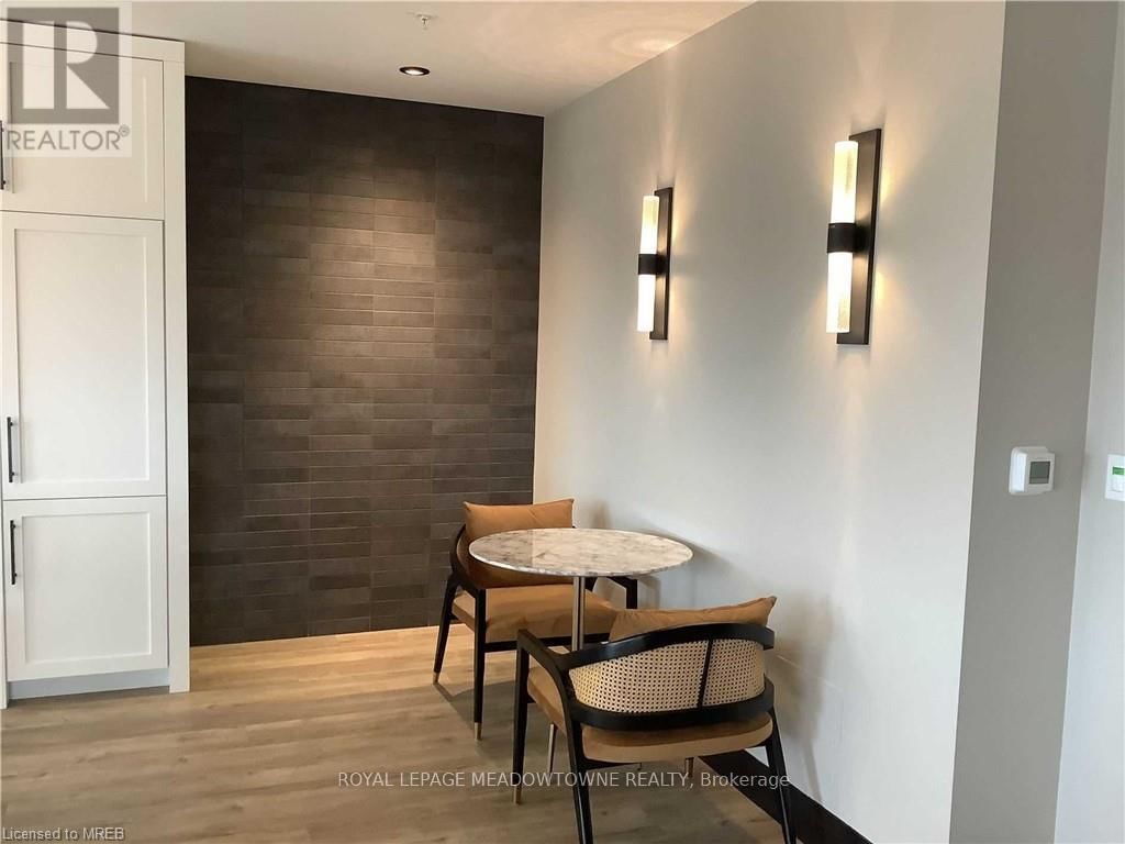 1304 - 15 GLEBE STREET EAST Image 22