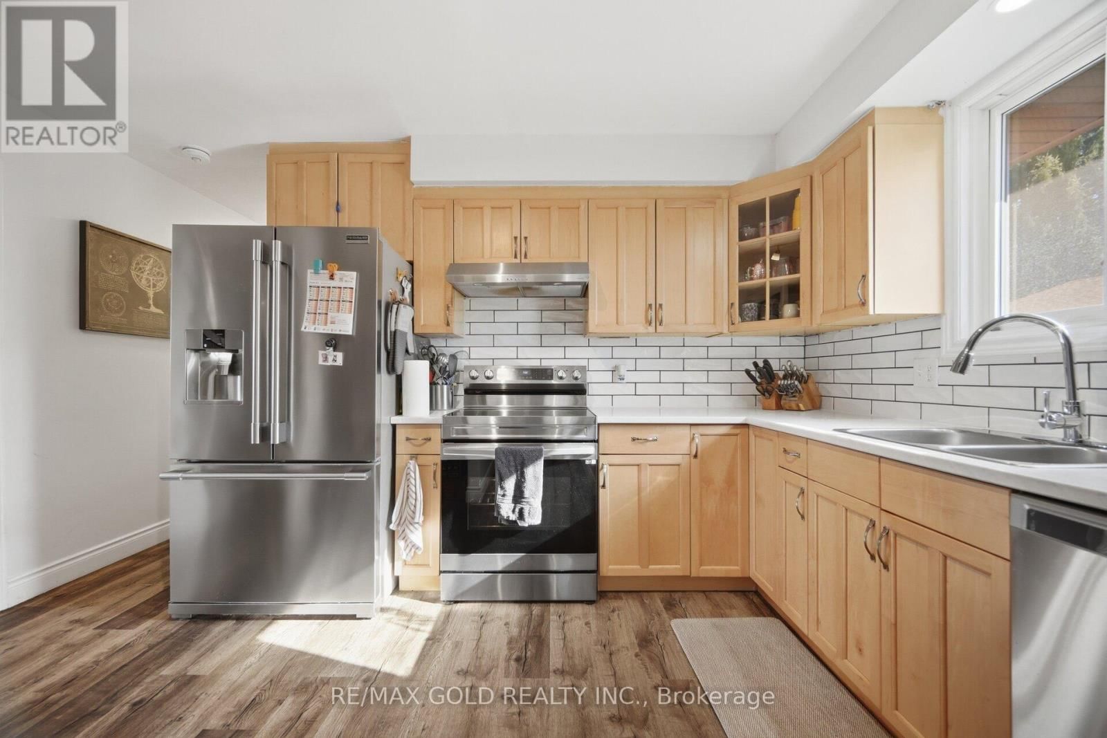 114 ARROWHEAD CRESCENT Image 8