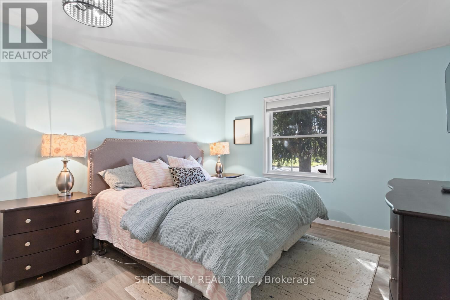 898 DALKEITH AVENUE Image 17