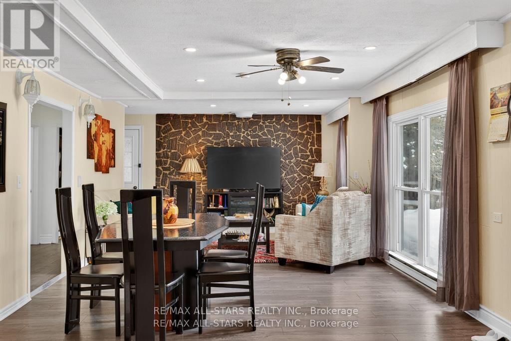 220 MCGUIRE BEACH ROAD Image 12