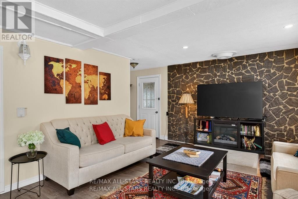 220 MCGUIRE BEACH ROAD Image 14