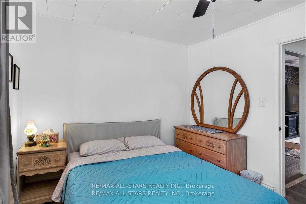 220 MCGUIRE BEACH ROAD Image 20