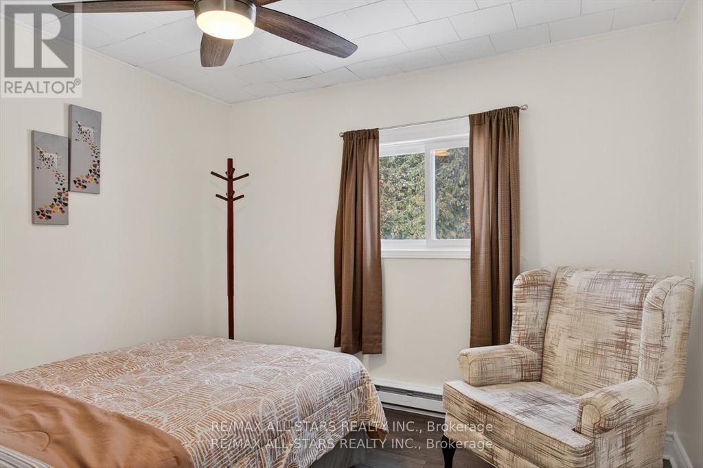 220 MCGUIRE BEACH ROAD Image 24