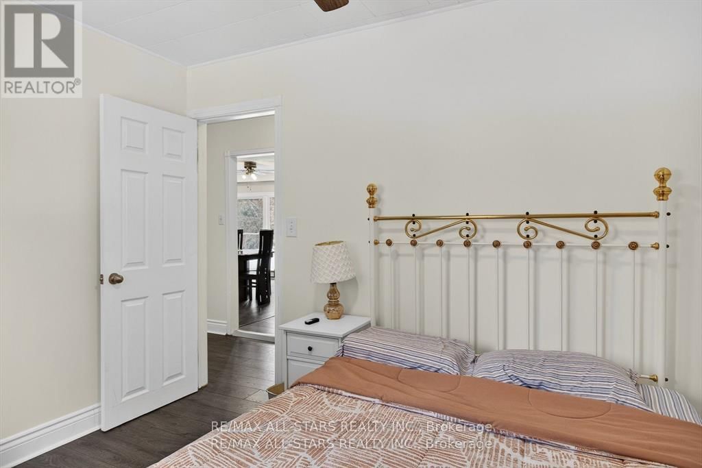 220 MCGUIRE BEACH ROAD Image 25