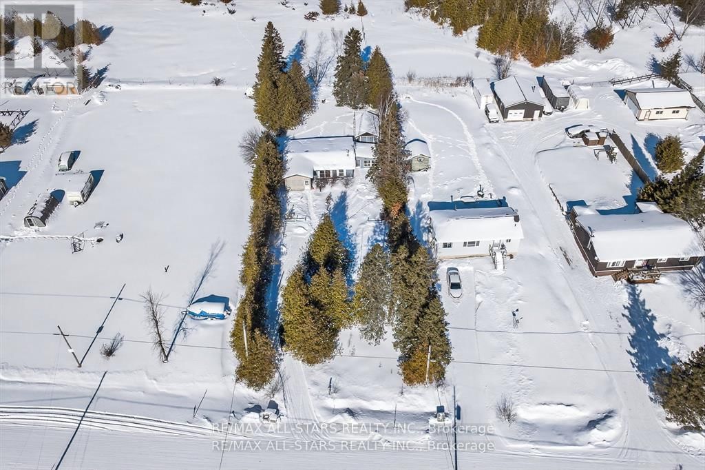 220 MCGUIRE BEACH ROAD Image 36