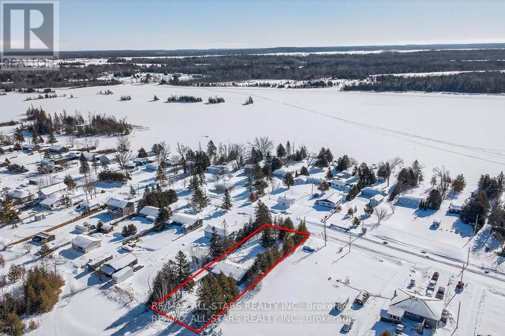 220 MCGUIRE BEACH ROAD Image 39