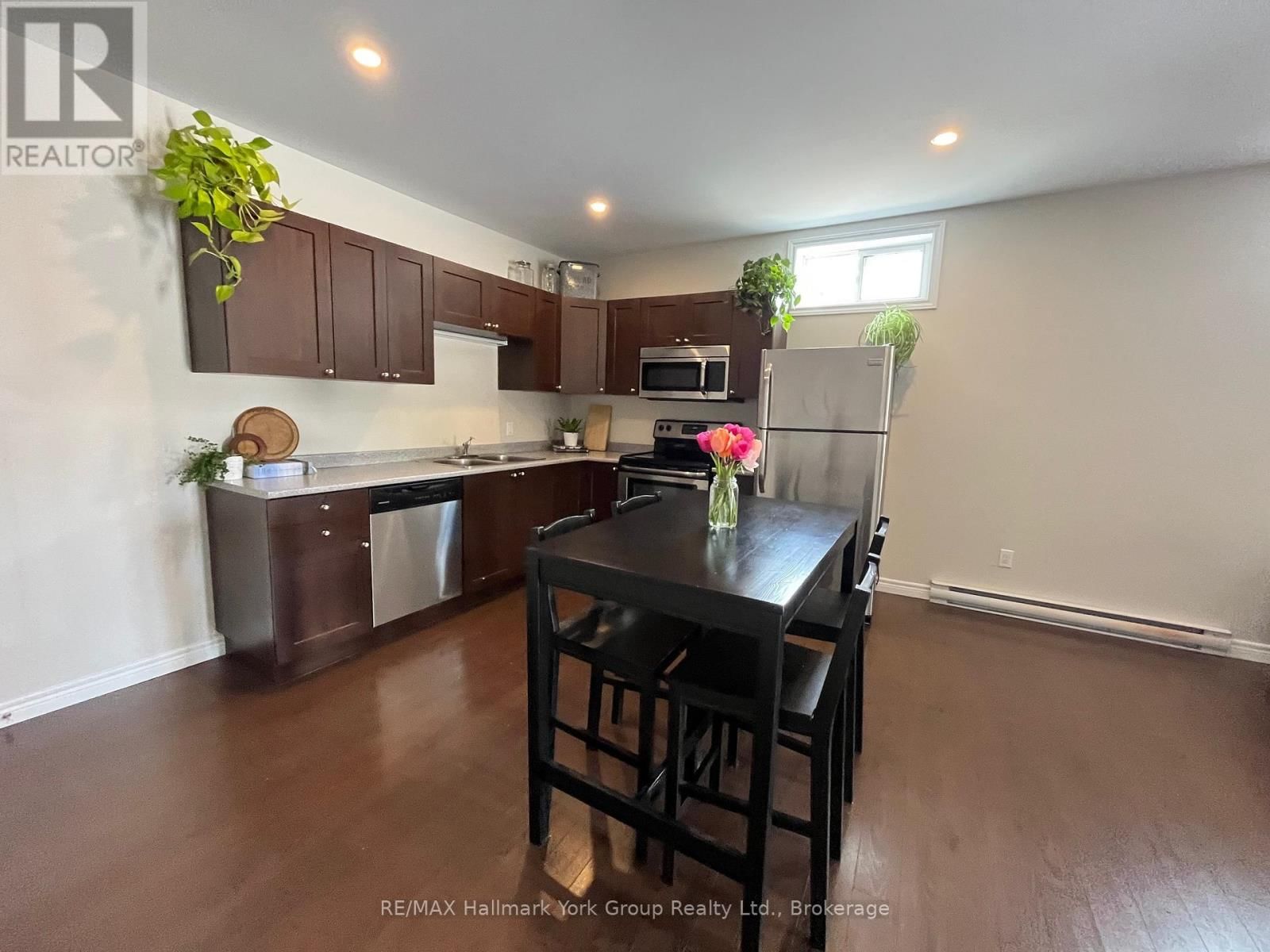 1 - 19 TORONTO STREET NORTH Image 4